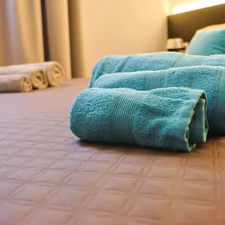 בית נופש Dreamsuite A 300m Da Ortigia